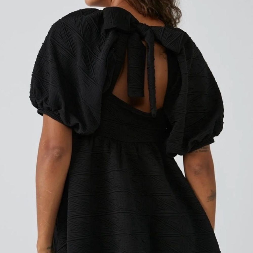 Free People Dress Violet Puff Sleeve Mini Baby Doll Textured Black Size Medium - Picture 2 of 12